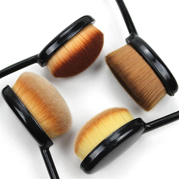4 Model Make-up Brushes
